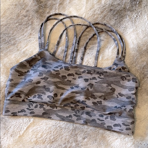 GAP Other - Gap leopard criss cross back Sports Bra small